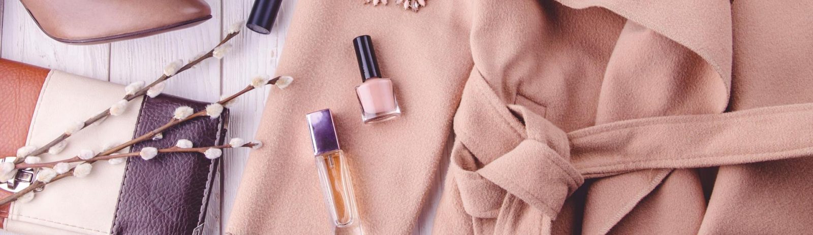 Thrift for gifts this holiday season following these tips.